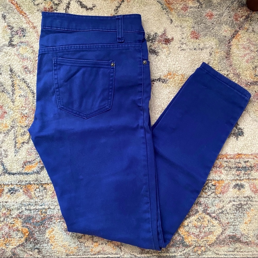 🛍 Blue pants